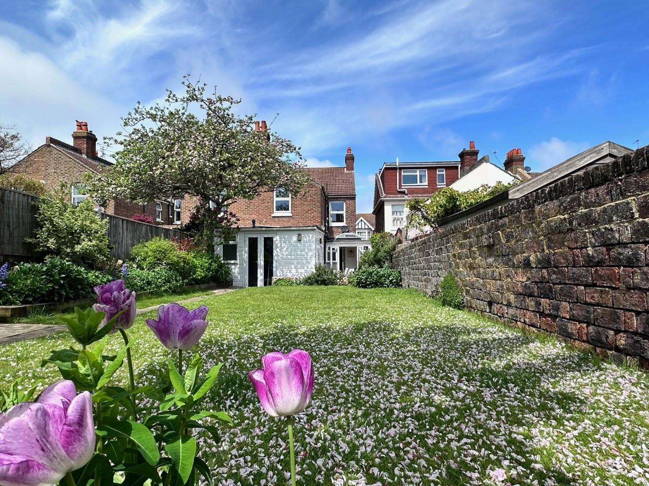 For Sale House End Terrace in Road, Eastbourne